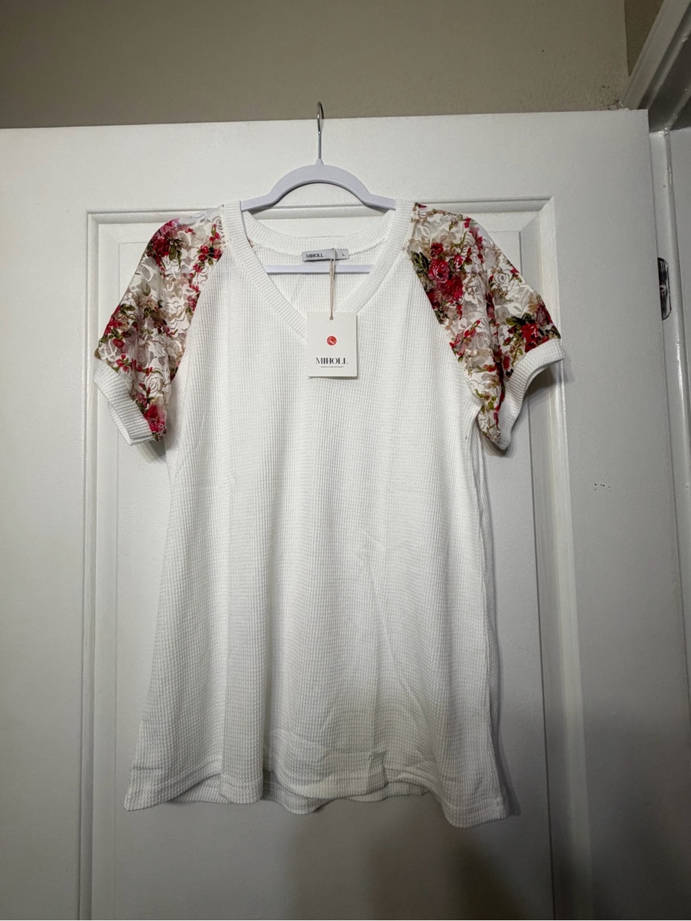 White V-Neck Waffle Knit Top with Floral Short Sleeves